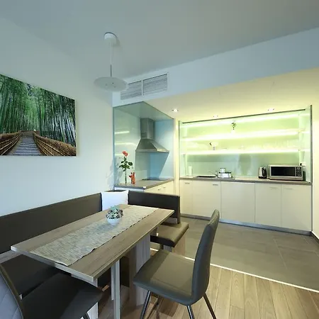 Bamboo Garden & Wellness Апартаменты *