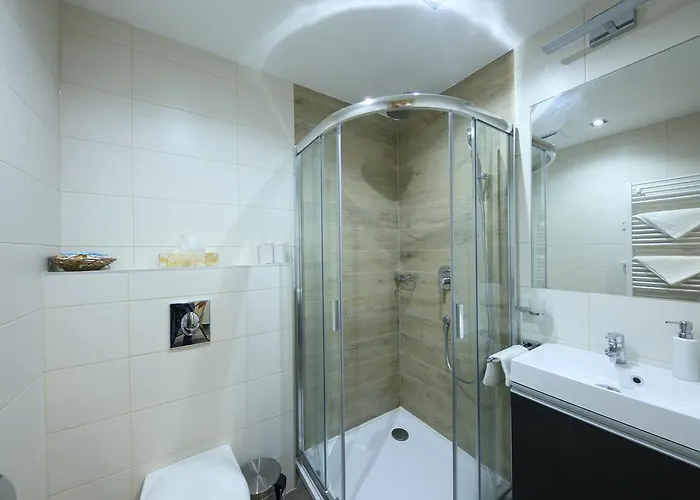 Bamboo Garden & Wellness דירה ולנצה